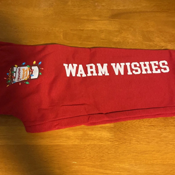 Maruchan Womens Jogger Sweat Pants Cropped Red Instant Lunch Warm Wishes - Picture 3 of 8
